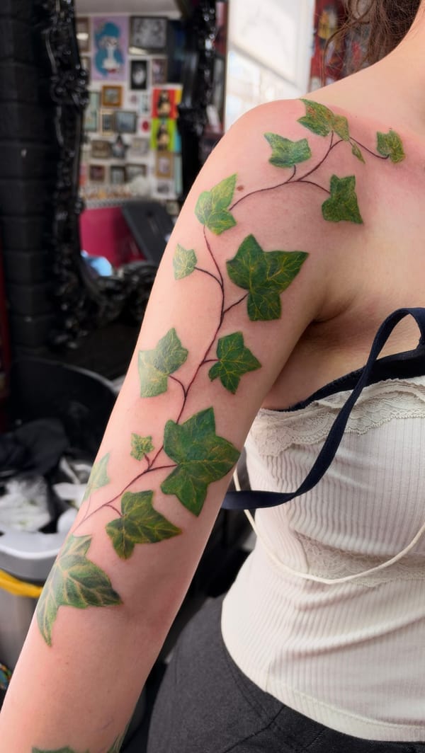 Red's Tattoo Parlour - Red's Tattoo Parlour